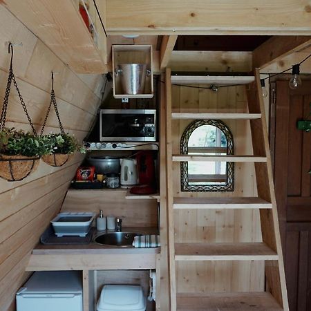 Le Chalet Tipi Avec Jacuzzi Et Jardin Troyes Ngoại thất bức ảnh