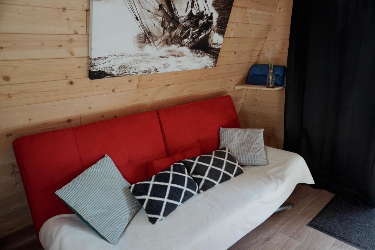 Le Chalet Tipi Avec Jacuzzi Et Jardin Troyes Ngoại thất bức ảnh